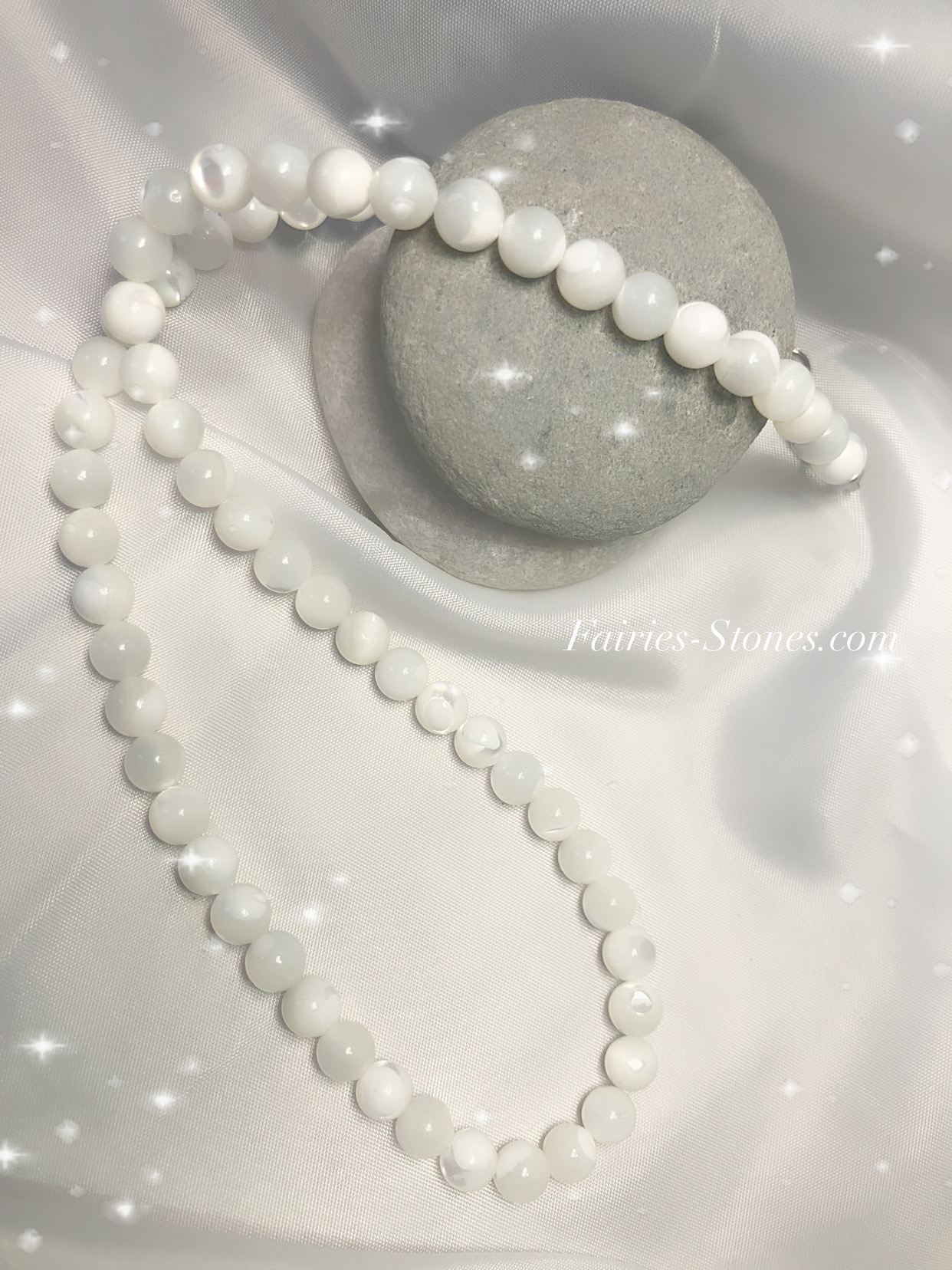 Collier en Perles de Nacre – La Sage.