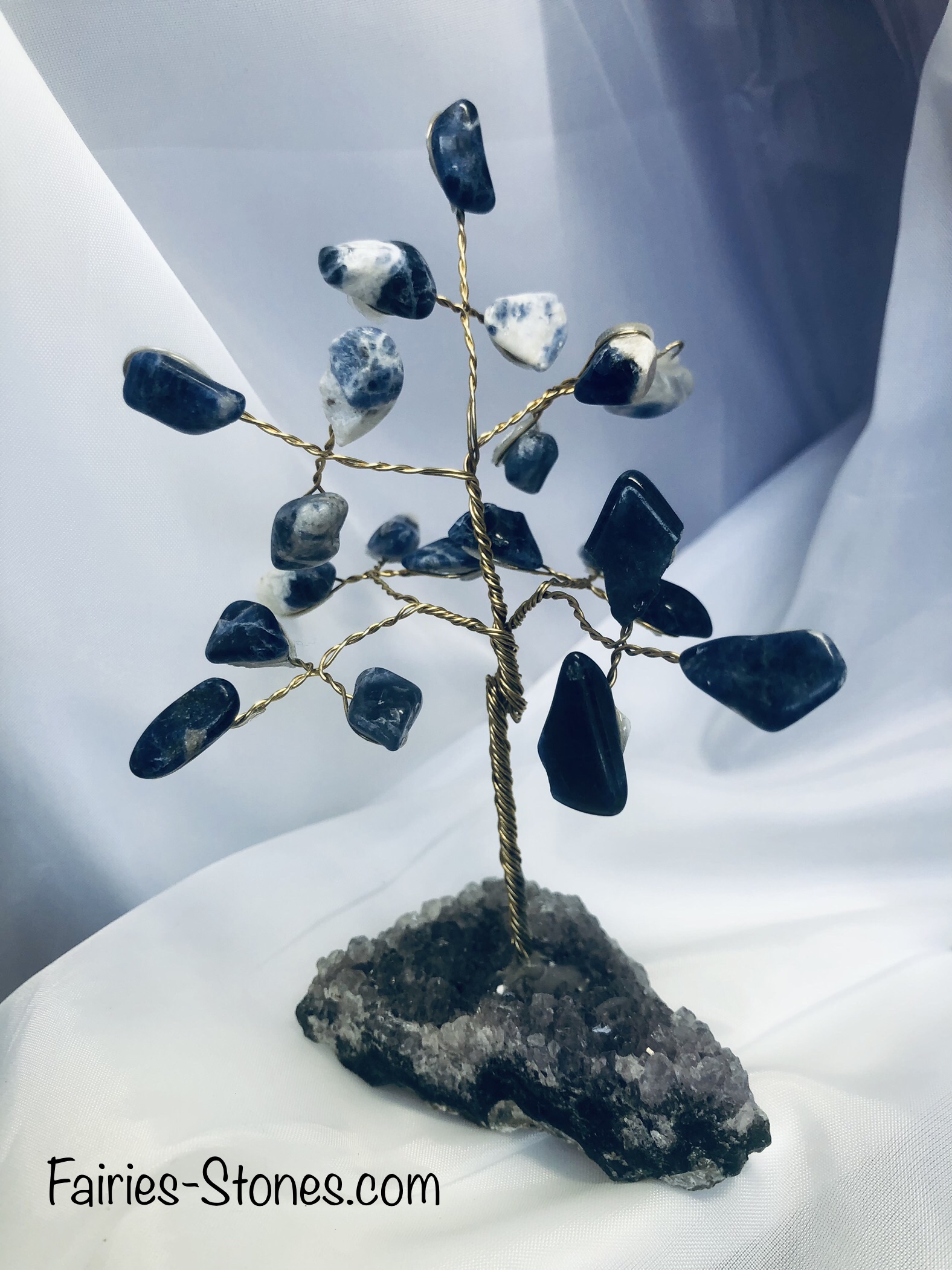 Arbre de Vie à 7 branches en Sodalite – Le Symbole