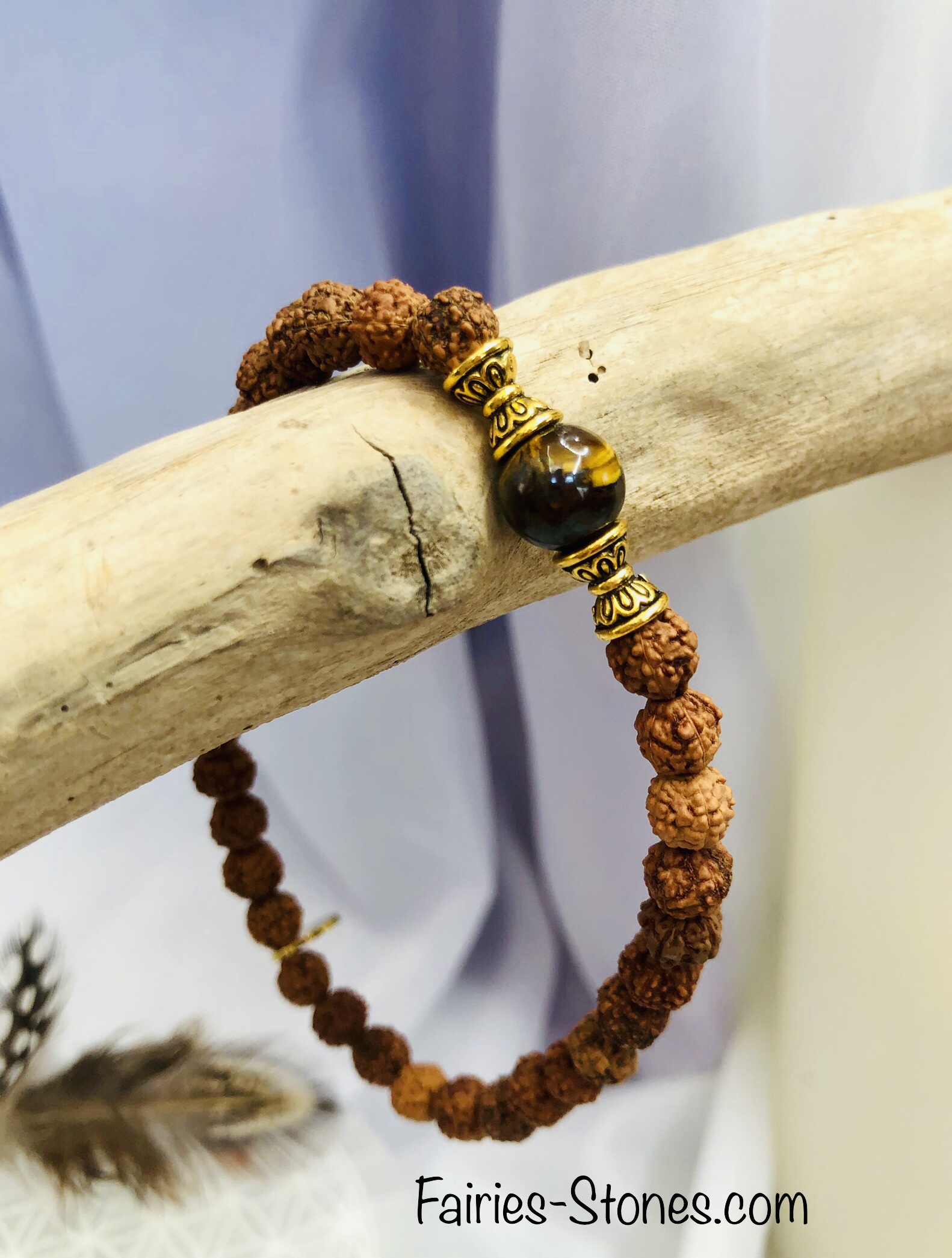 Bracelet Homme en RUDRAKSHA et Oeil du Tigre – Le Protecteur.